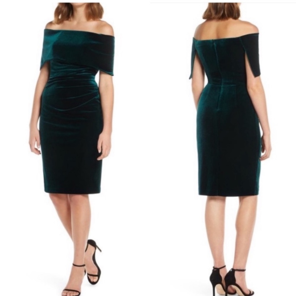 NWOT Vince Camuto Green Velvet Off Shoulder Dress